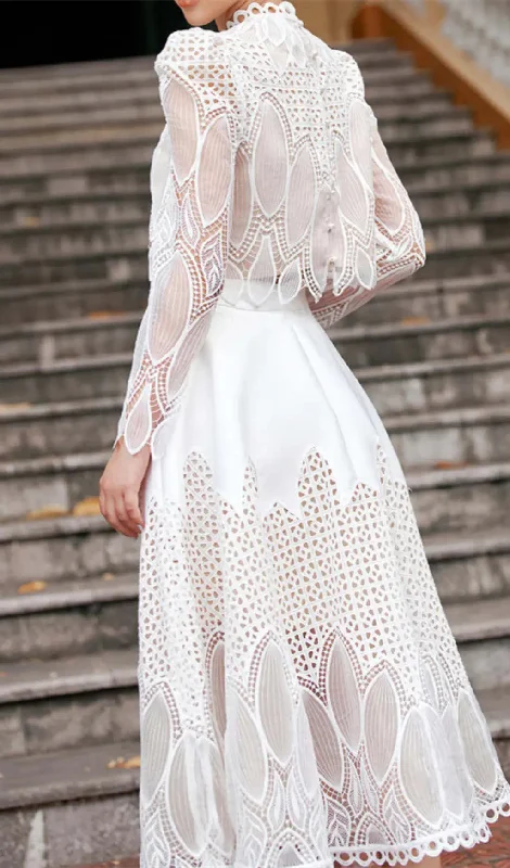 HEAVY-DUTY LACE STAND-UP COLLAR PUFF-SLEEVE HIGH-WAIST MIDI DRESS