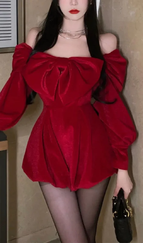 OFF-SHOULDER BOW VELVET MINI DRESS IN RED