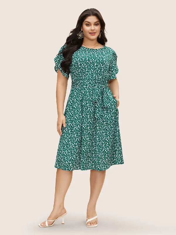 Tulip Sleeved Round Neck Midi Dress