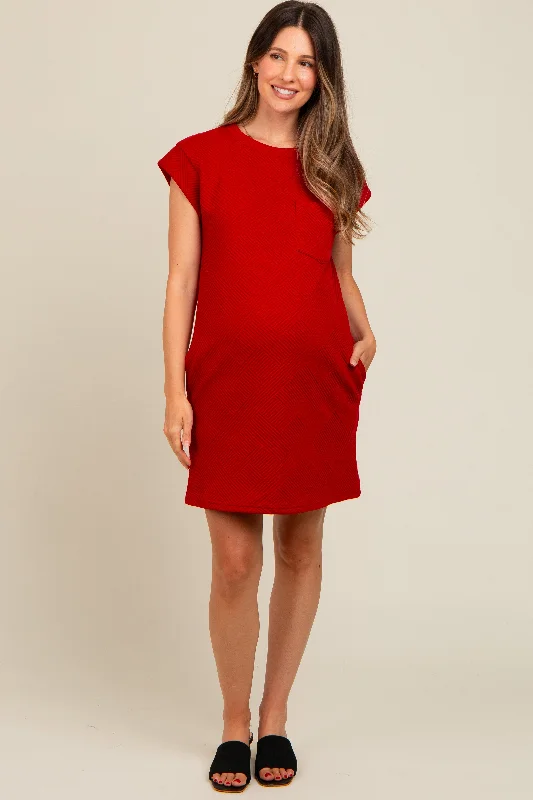 Deep Red Front Pocket Line Textured Short Sleeve Maternity Dress