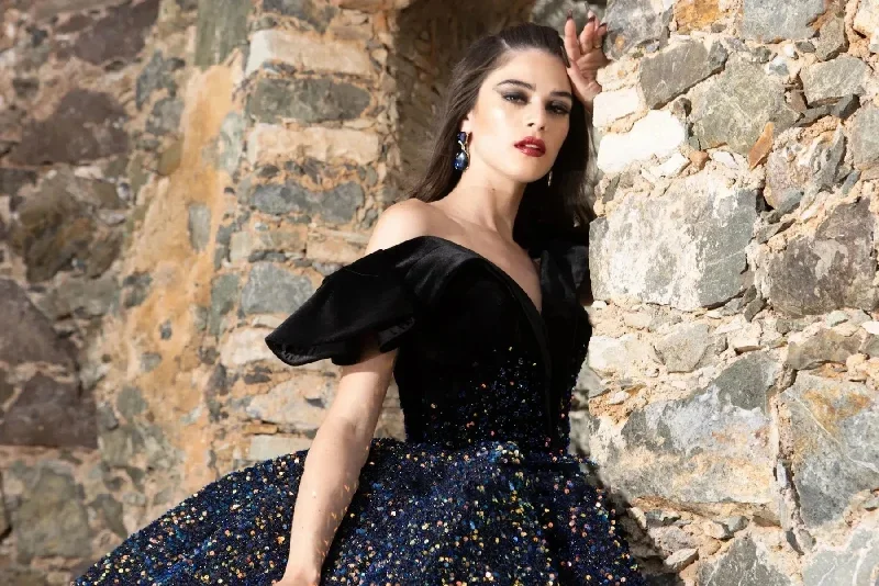 black-mexican-quinceanera-dresses-ball-gown-off-the-shoulder-sparkly-puffy-sweet-16-dresses-15-anos