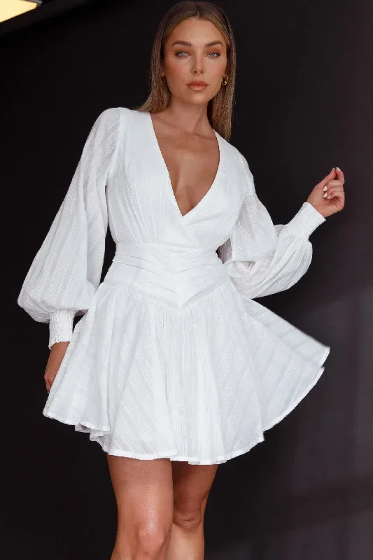 sweet-escape-lantern-sleeve-pintuck-dress-white